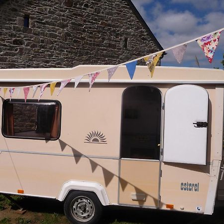 Bretagne Chambre D'Hotes Suite 53M2 Et Caravane Vintage Avec Cuisine Et Salle De Bains Privees Brittany B&B 53M2 Suite And Vintage Caravan Glamping With Private Kitchen And Bathroom Pleumeur-Gautier Zewnętrze zdjęcie