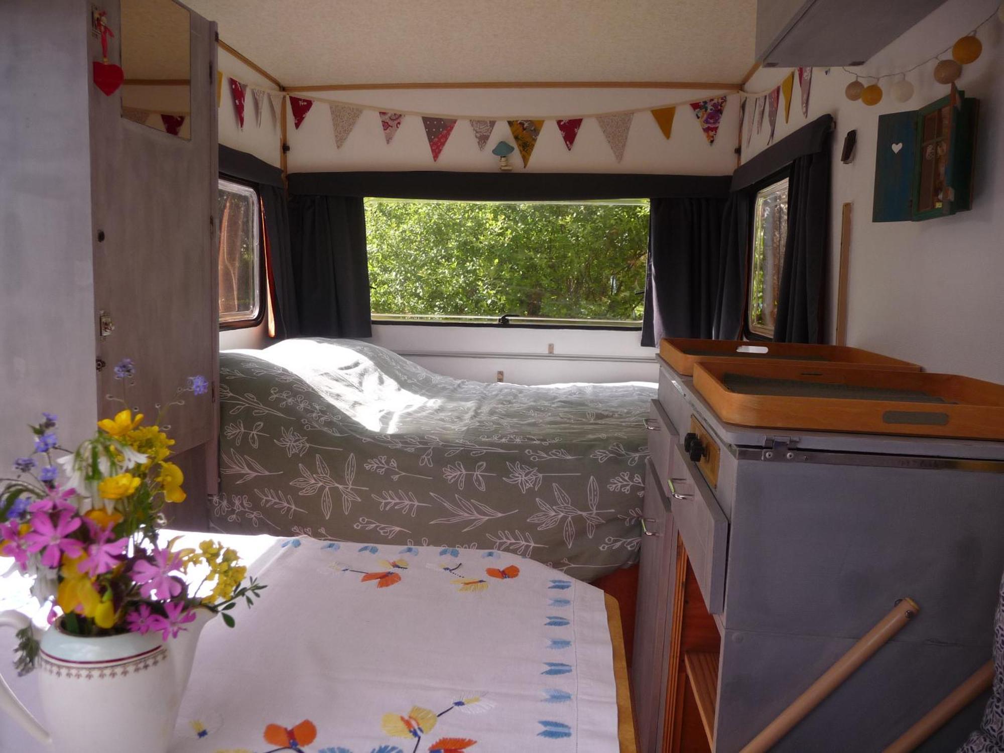 Bretagne Chambre D'Hotes Suite 53M2 Et Caravane Vintage Avec Cuisine Et Salle De Bains Privees Brittany B&B 53M2 Suite And Vintage Caravan Glamping With Private Kitchen And Bathroom Pleumeur-Gautier Zewnętrze zdjęcie