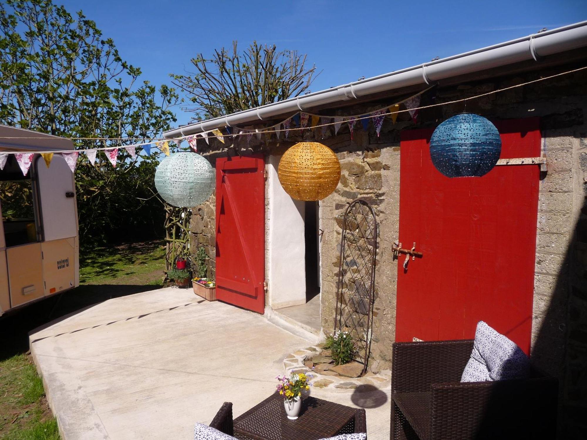 Bretagne Chambre D'Hotes Suite 53M2 Et Caravane Vintage Avec Cuisine Et Salle De Bains Privees Brittany B&B 53M2 Suite And Vintage Caravan Glamping With Private Kitchen And Bathroom Pleumeur-Gautier Zewnętrze zdjęcie